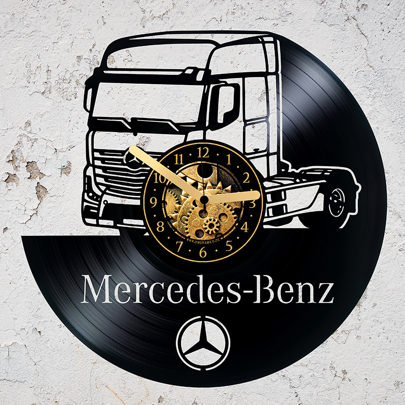 Hodiny Mercedes TIR
