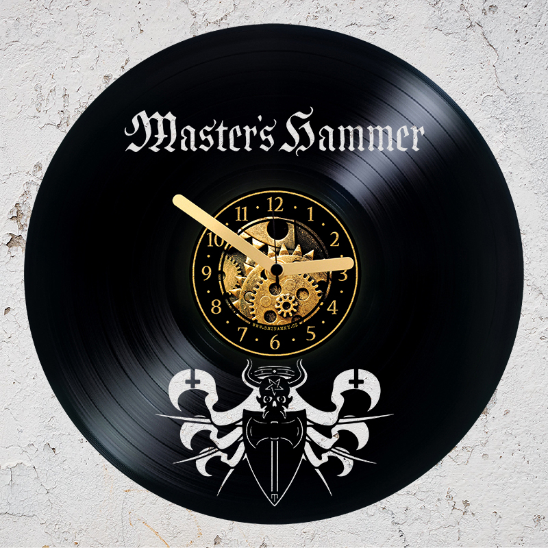 Hodiny Master's Hammer