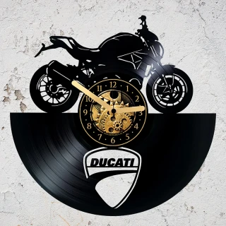 Hodiny ducati